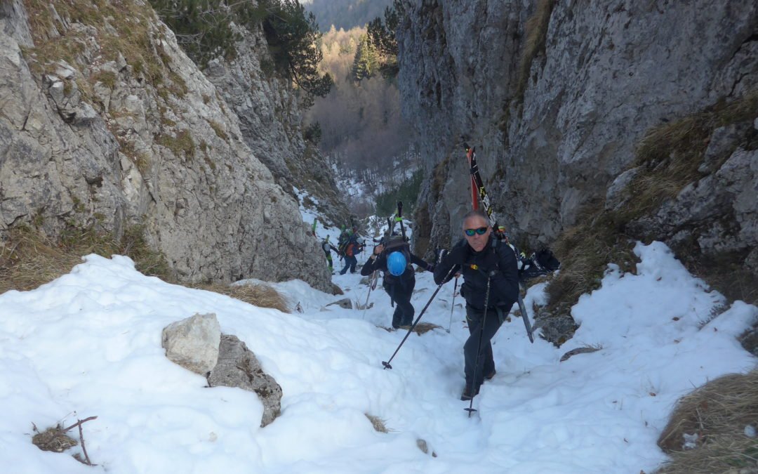 Domenica 20 marzo 2022: escursione di scialpinismo a Cima Portule dalla Val Sella